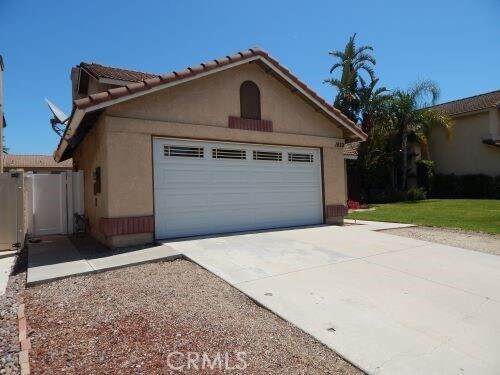 Building Photo - 1829 Rockcrest Dr