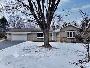 Building Photo - 5824 Shephard Cir N