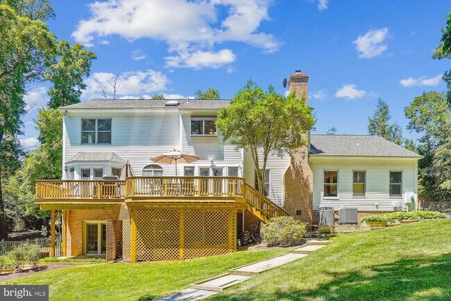 Foto del edificio - 1327 Hunter Mill Rd