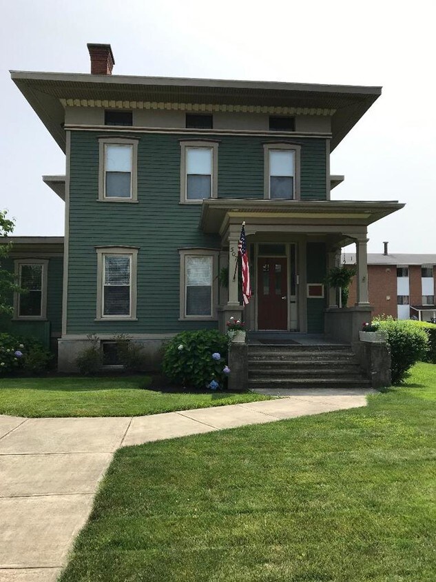 Primary Photo - 507 W Water St