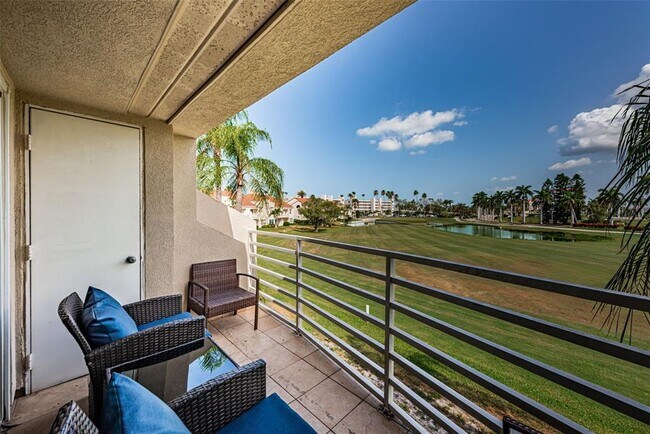 Building Photo - 6020 Bahia Del Mar Cir N