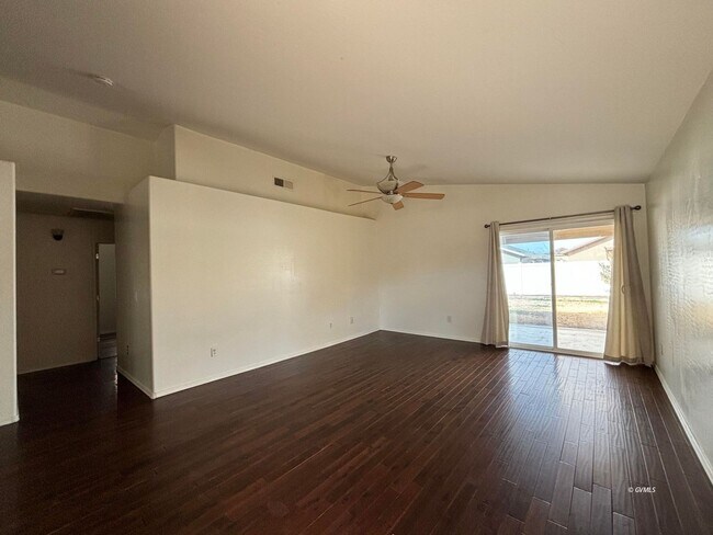 Foto del edificio - 1534 Las Sendas Dr