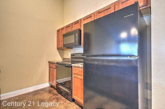 Building Photo - 2 br, 1 bath House - 89 Sutter Place