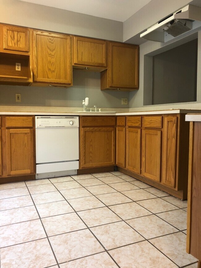 Foto del edificio - What Are You Waiting For??? This Beautiful...