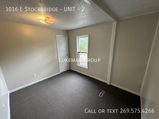 Foto del edificio - 1016 E Stockbridge Ave