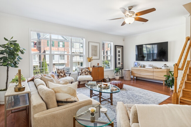 Foto del edificio - 607 Snow Goose Ln