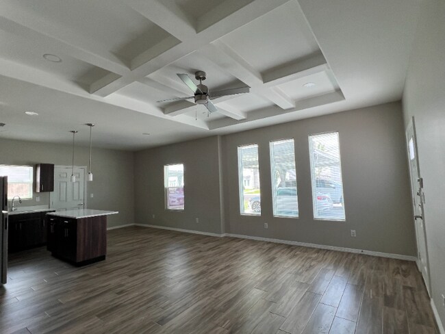 Foto del edificio - 4105 Walnut Ave