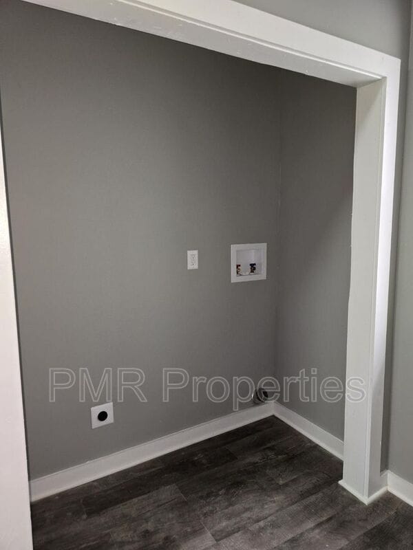 Building Photo - 1410 Olive St