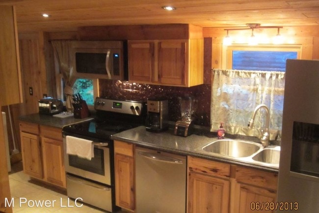 Building Photo - 3 br, 1 bath House - 11797 Gum Run Tr.
