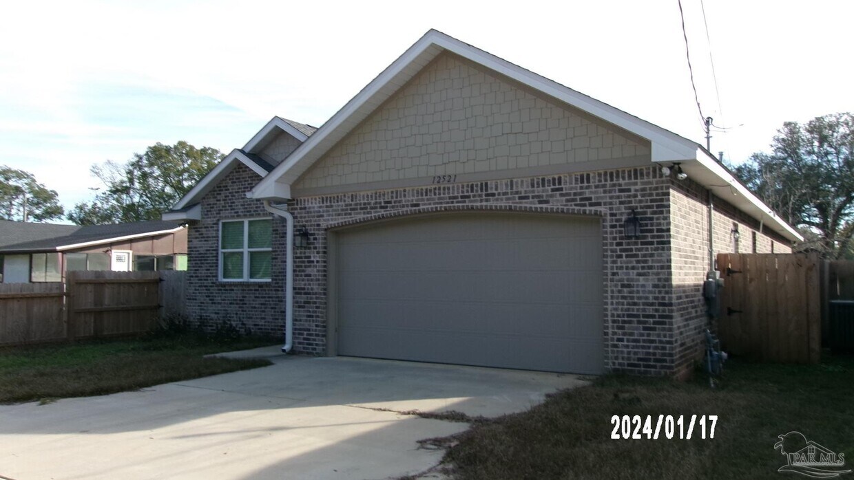 Primary Photo - 12521 Lillian Hwy