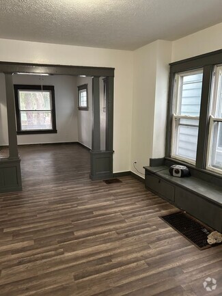 Building Photo - 339 Columbia Ave