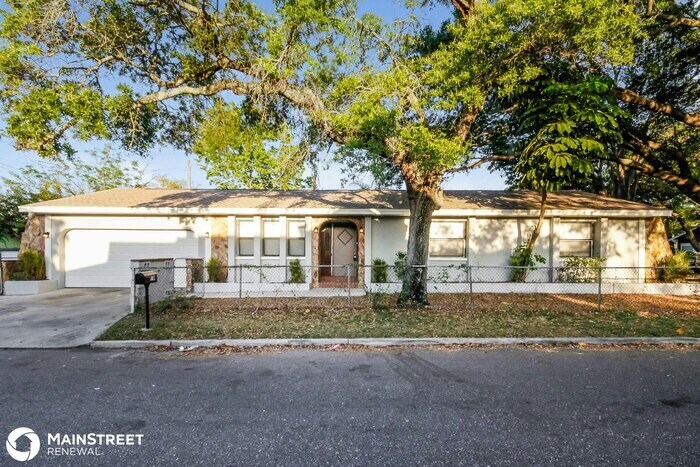 Primary Photo - 1190 14th St S, St Petersburg, FL 33705