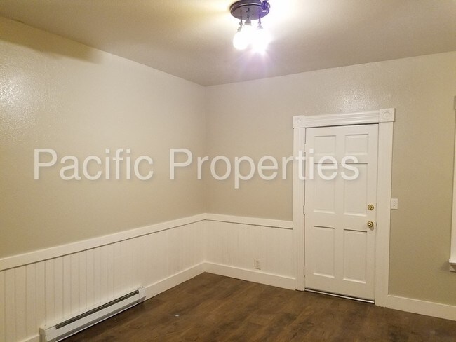 Building Photo - 300 Santa Rosa Ave