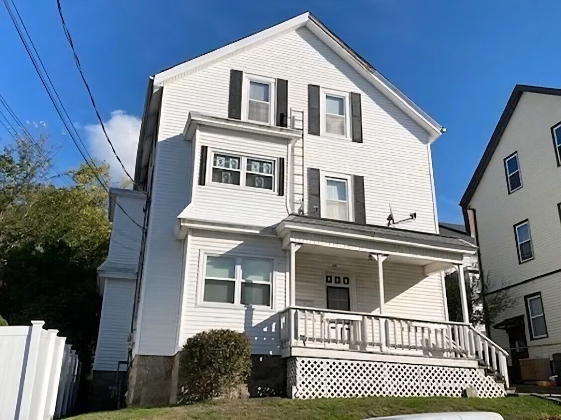 Foto principal - 412 S Beach St
