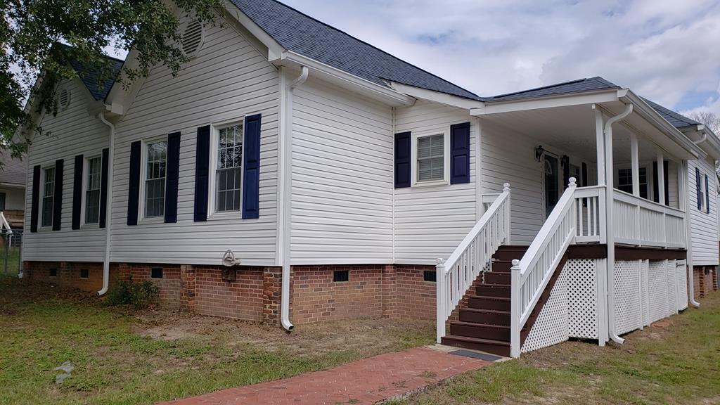 Primary Photo - 1024 Ergle St