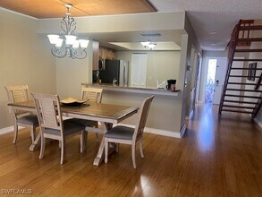 Building Photo - 800 Meadowland Dr