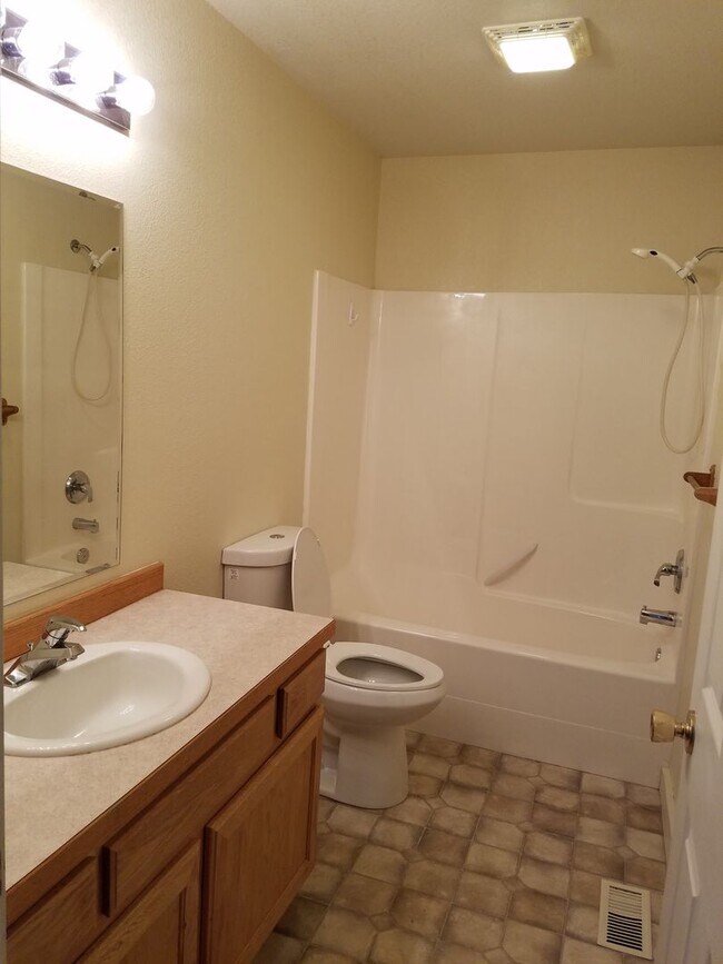 Foto del edificio - 800 Central Ave