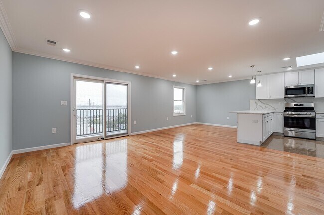 Building Photo - 237 Terrace Ave