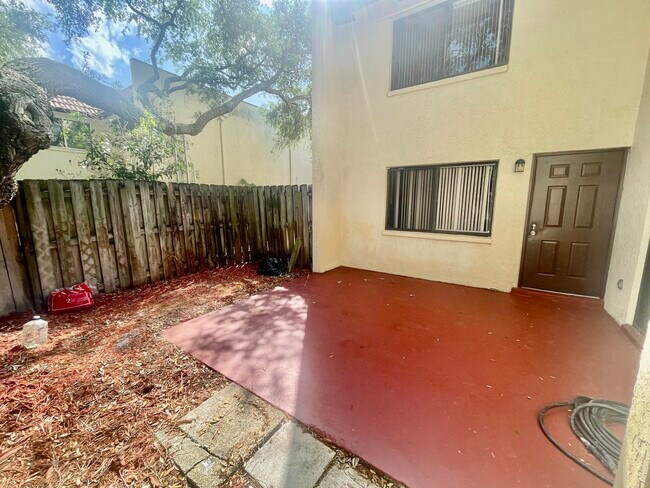 Building Photo - 8759 Oleander Ct