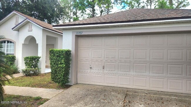 Building Photo - 12282 Forest Gate Dr S