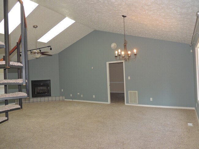 Building Photo - 5354 Fisher Rd