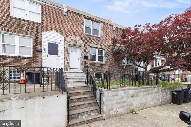 Building Photo - 5270 Burton St