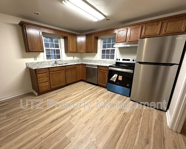 Foto del edificio - 80 Ridge Rd