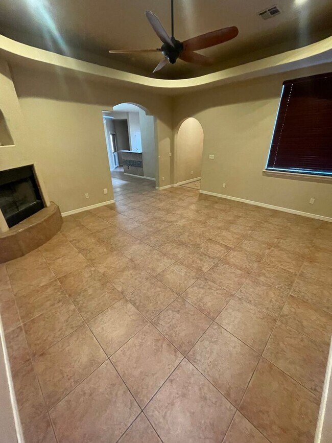 Foto del edificio - Lovely 4 Bedroom/2 Bath home in the Heart ...