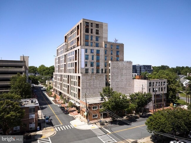 Building Photo - 4909 Auburn Ave