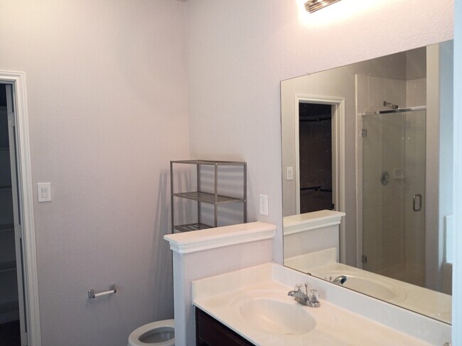 Foto del edificio - 3406 Golden Amber Ct