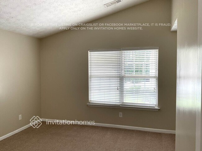 Building Photo - 131 Oak Grove Pl