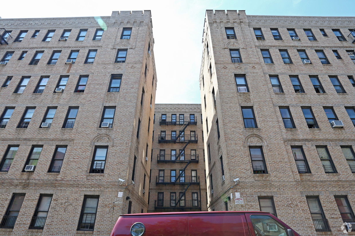Building Photo - 208-218 W 151st St