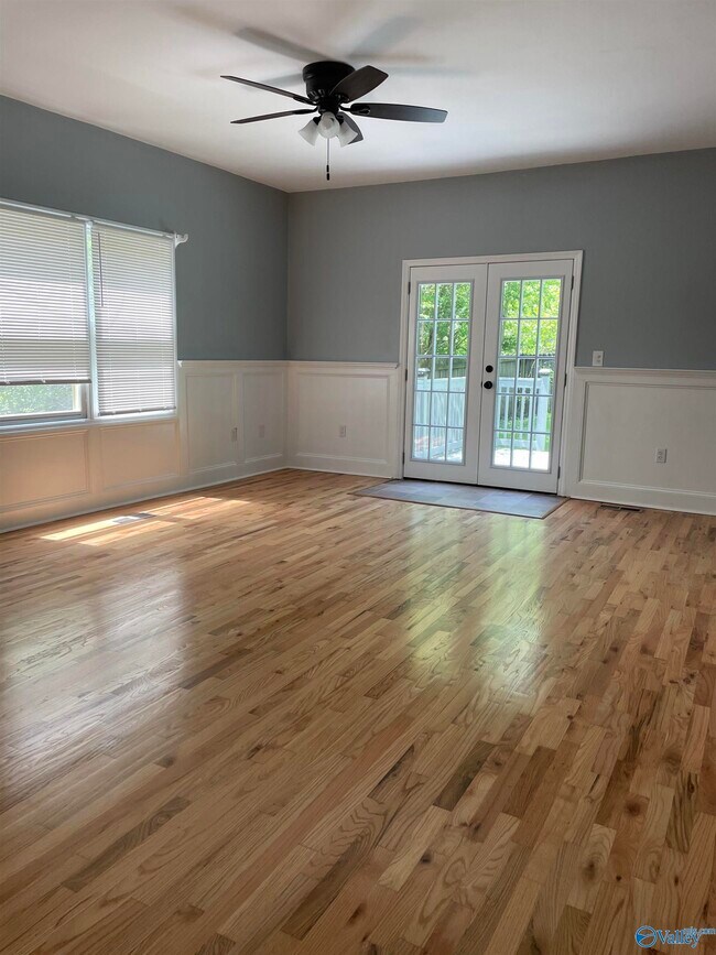 Building Photo - 108 Suffolk Dr