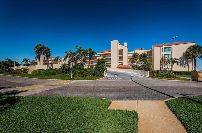 Building Photo - 5825 La Puerta Del Sol Blvd S