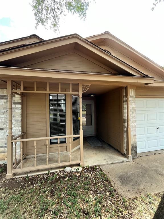 Building Photo - 3902 Stonecroft Dr
