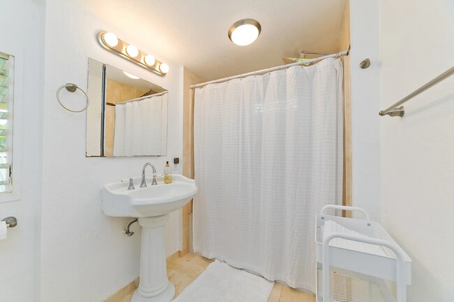 Foto del edificio - Plantation Charm in the Heart of Pahoa