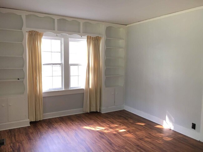 Foto del edificio - 2 Bed 1 Bath Home