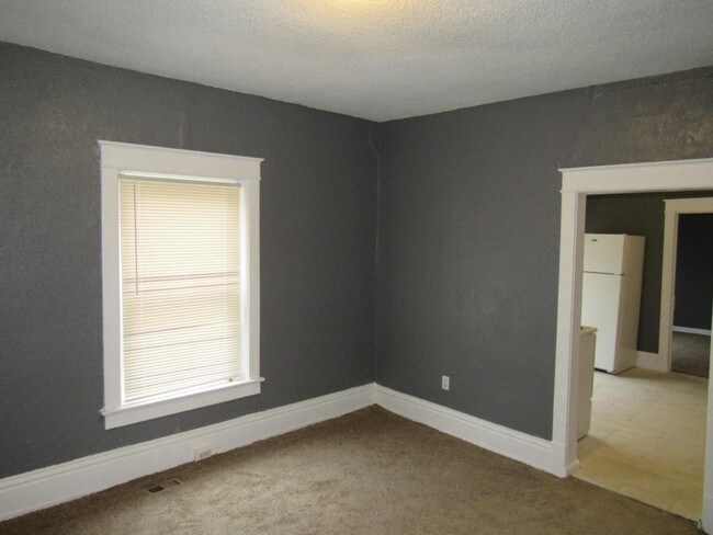Foto del edificio - 5401 Smart Ave #1 (bottom)