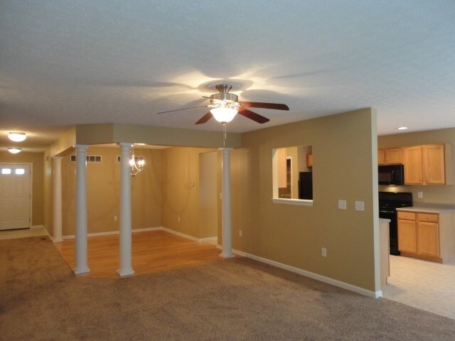 Foto del edificio - 5145 Oak Creek Trail