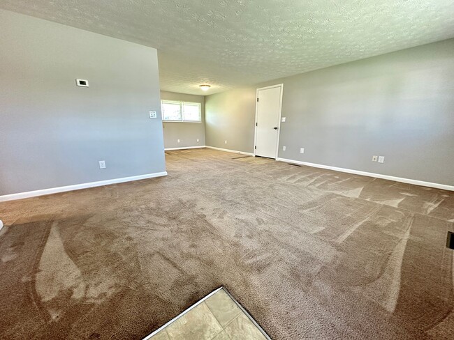 Building Photo - 4330 Shroyer