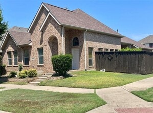 Building Photo - 10294 Boyton Canyon Rd
