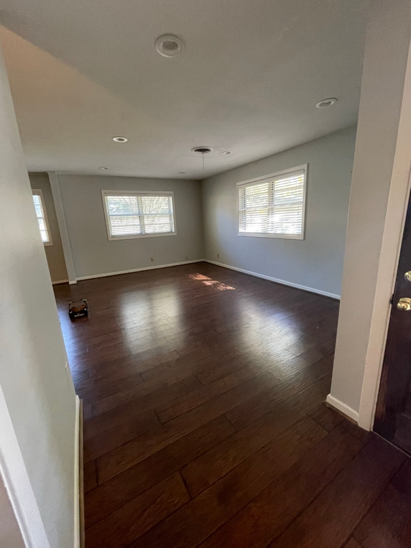 Foto del edificio - 2305 Linwood Ln