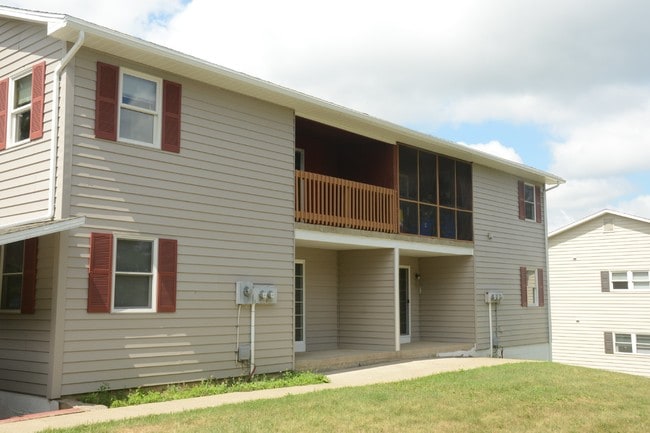 Building Photo - 708 Torrey Ln