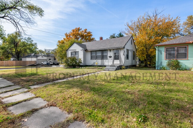 Foto del edificio - 1701 N Floberta Rd