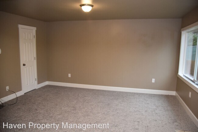 Building Photo - 4 br, 2 bath House - 1118 S Warner