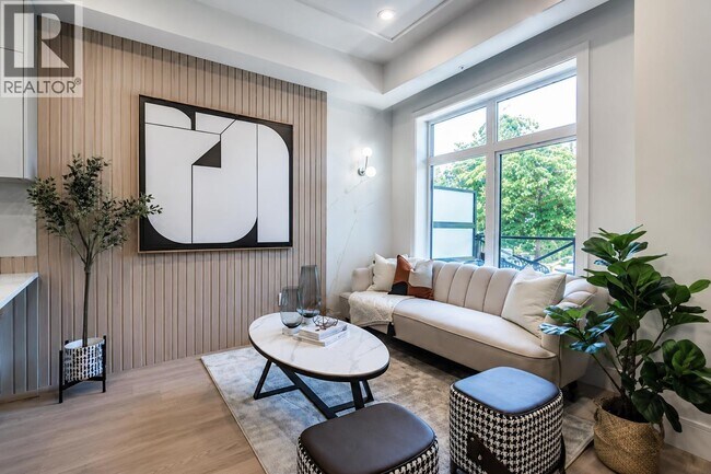 Photo du bâtiment - 1512 W 61st Ave