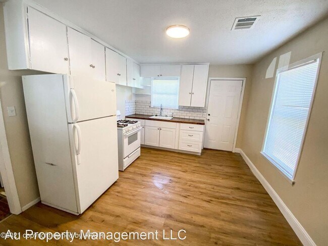 Foto del edificio - 4208 Cline Rd