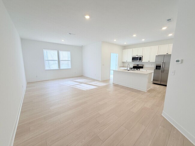 Foto del edificio - 7615 Marin Pkwy