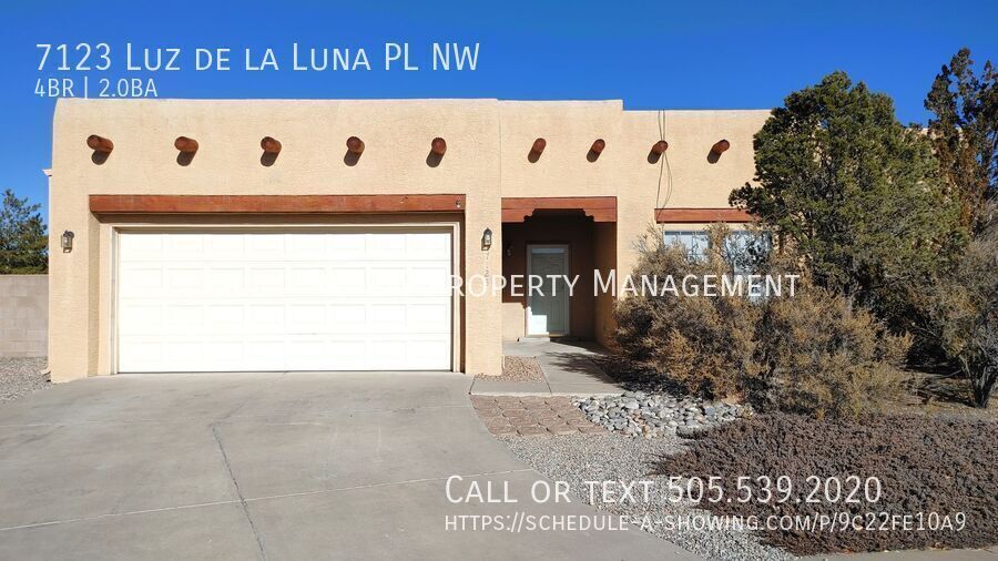 Foto principal - Beautiful 4 Bedroom, 2 Bath In The NW!