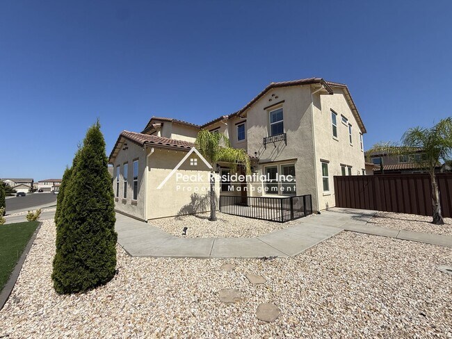 Building Photo - Stunning 5bd/4.5ba Folsom Ranch Home
